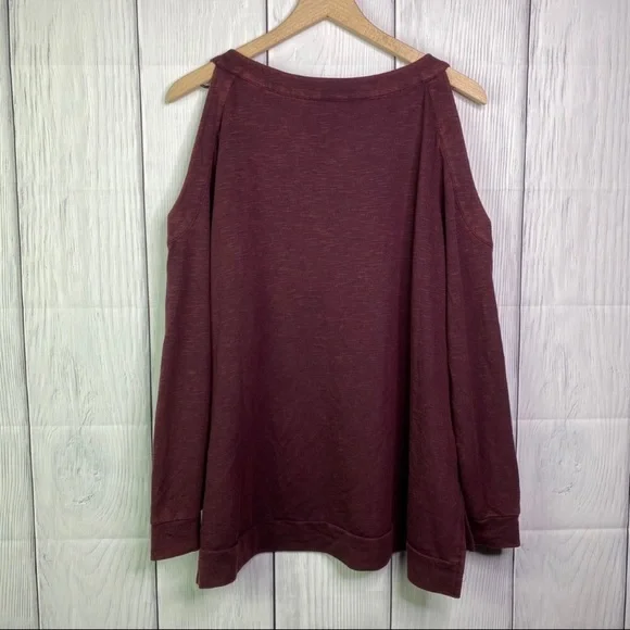 COPY - Knox Rose Burgundy Cold Shoulder Long Slee… - Picture 3 of 6